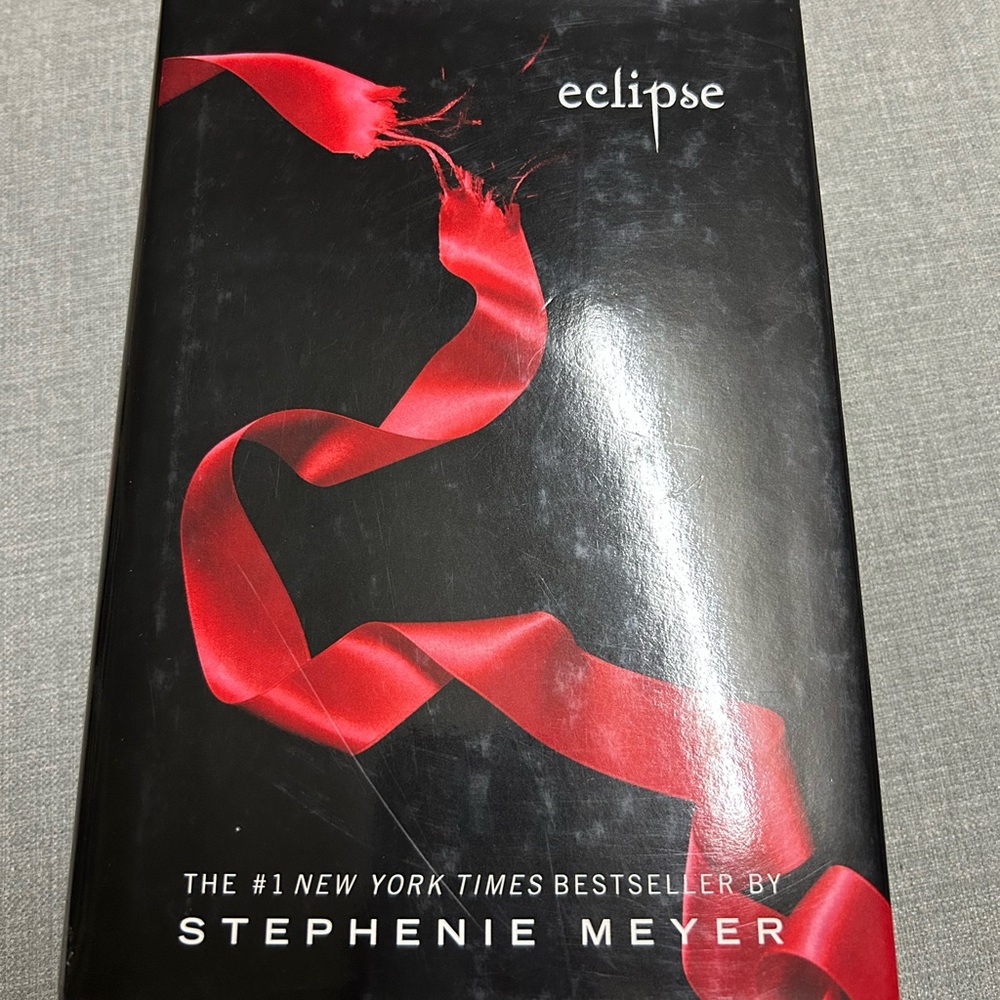 Twilight Saga Hardcover Book Set - Picture 2 of 7